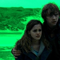Round 8: Ron & Hermione

1. Unnatural Color