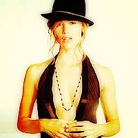Theme 3: [url=http://www.fanpop.com/clubs/actresses/picks/results/1496549/10in10-icon-challenge-round