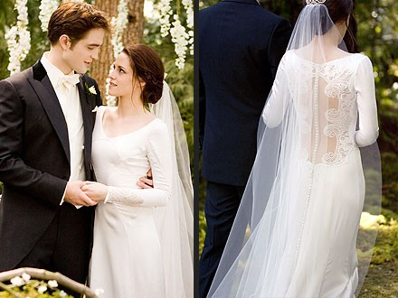  Bella in her wedding dress