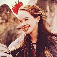  SUSAN PEVENSIE Mouth open