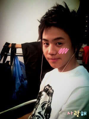 shiraz97 correct^^
It's Yang yoseob
Another one
She is a 2ne1 member and she also got a brother in