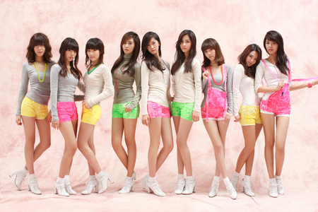  1.Gee 2.SNSD 3.SM Entertainment 4. 2009 5.because of this MV I love SNSD, and this is the 1st