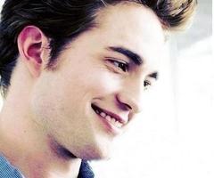 This is my fave pic of Edward from the first movie