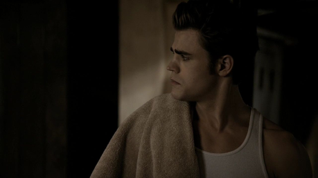  Stefan - sexy shoulder and towel