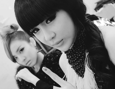  [i]Round 27 CLOSED Round 28 OPENED Post A фото Of Bom With Dara Good Luck[/i]