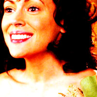  Round 10 1. favorito Female Character - Charmed: Phoebe Halliwell