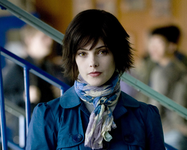  hari 24 - Vampire anda relate to most Alice Cullen from The Twilight Saga, even though I hate the en