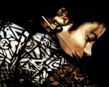  oder this one from History Tour!! he's amazing!! ♥