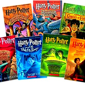  día 16 - favorito! book series Ummm... probably Harry Potter?