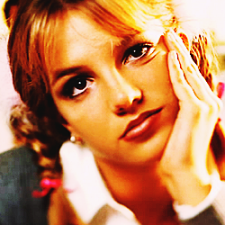  día 19 - favorito! música video [b] Baby One más Time[/b] (Britney Spears )