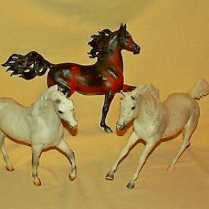 Day 20 - Favorite thing to collect

Those little Breyers horses. I still have mine.