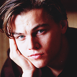 दिन 28 - Who was your 90s crush? [b] Leonardo Dicaprio[/b]
