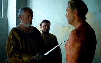  "Tarly! How dare wewe cure this man!" Jorah's looking pretty dang healthy for someone who's just had