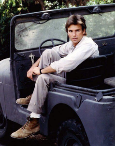 Day 7. In a car 🚗

Richard Dean Anderson! known as MACYVER!! ❤ 
