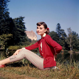 3rd Audrey Hepburn
she is my favourite Woman of all time
she is so beautiful and a real style Icon 