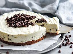  For the Crust Chocolate Chip Cheesecake 1 1/2 cups (about 15) crushed sandwich, sandwic cookies, biskut