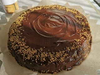  Just sharing my mum’s name hari cake we just baked ❤️ It’s so beautiful, Chocolate and emas sp