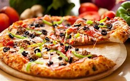 Your favourite food to eat while watching a film :)

I love to order pizza to watch a film with yum