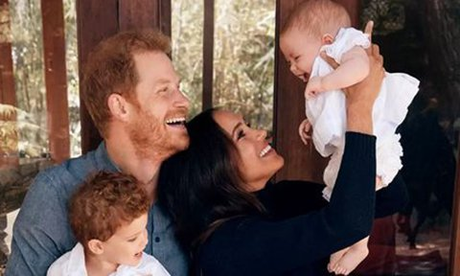 OMG! How cute is this!!!!!!!!! Best Royal Holiday Card Ever!!!!!!!!!!!😍💖💖💖😍😍😍