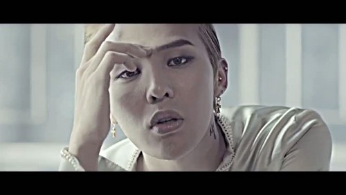 "That XX" by G-Dragon music video screencap