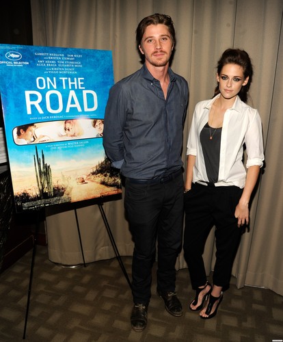 HQ: Kristen attends a screening for "On the Road" in New York {10/09/12}.