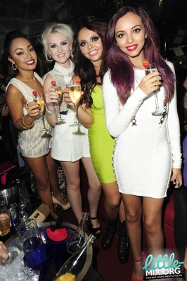  Little Mix celebrating at The Rose Club in Londra - 4th September 2012.