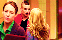  Quinn and Puck. [S1]