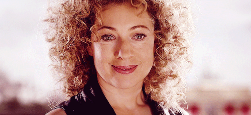 http://images6.fanpop.com/image/photos/32100000/River-Song-doctor-who-32160624-500-229.gif