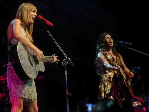  Show Taylor rápido, swift and Paula in Brazil
