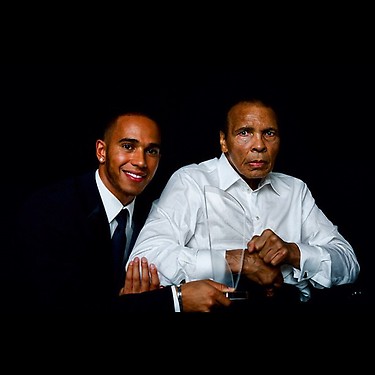  Lewis & Muhammad Ali Twit Pic