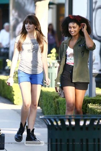  Paris Jackson and her best friend Michaela Blanks out in Calabasas ♥♥ NEW September 2012