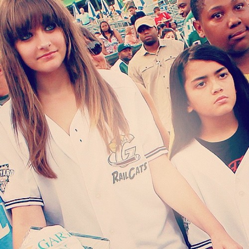  Paris Jackson and her brother Blanket Jackson ♥♥