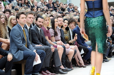  SEP 17TH - HARRY AT burberry LFW S/S 2013 WOMENSWEAR montrer