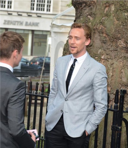  Tom Hiddleston