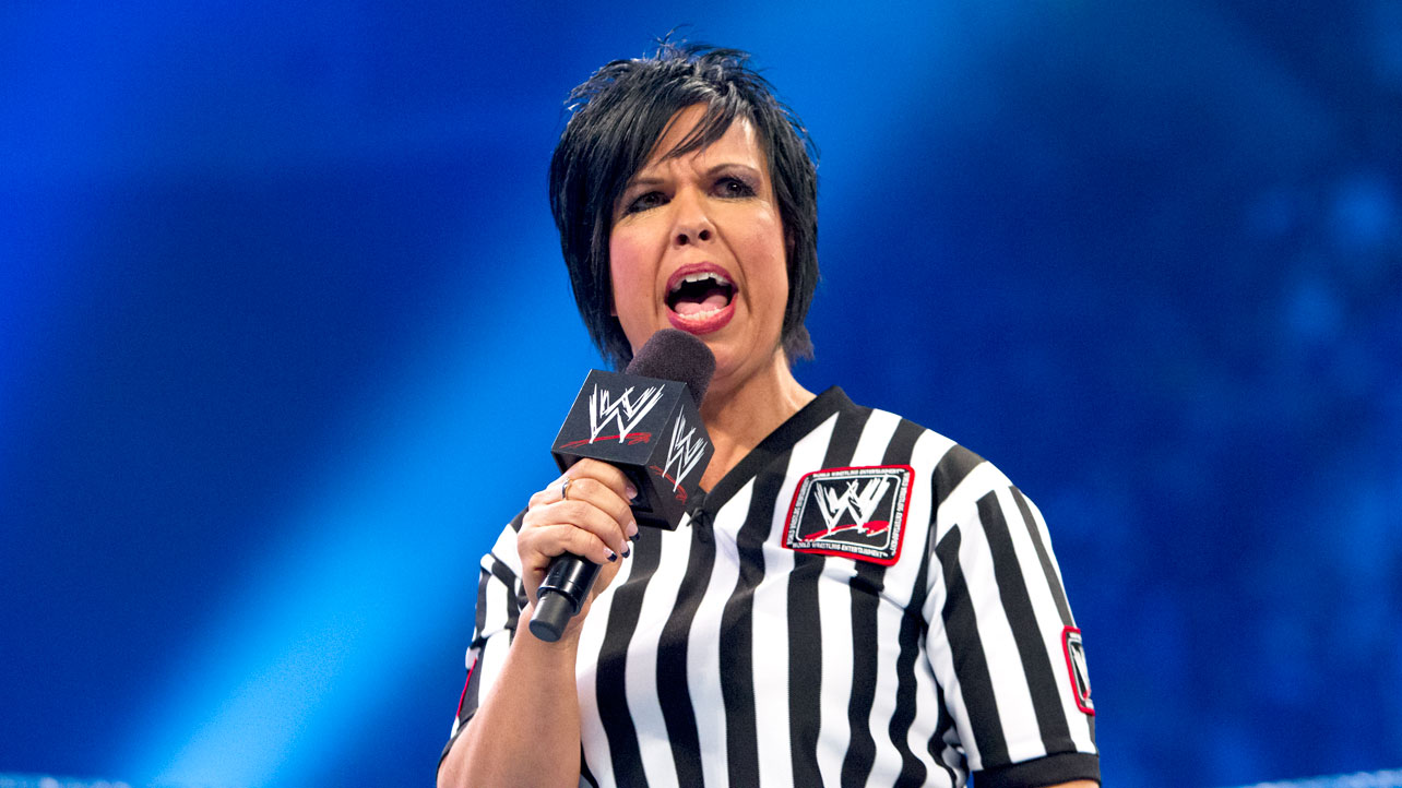 تصویر of Divas As Referees: Vickie Guerrero for شائقین of Vickie Guerrero. 