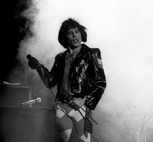  Freddie on stage
