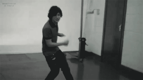 Harry dancing