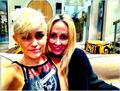 Miley Twitter - miley-cyrus photo