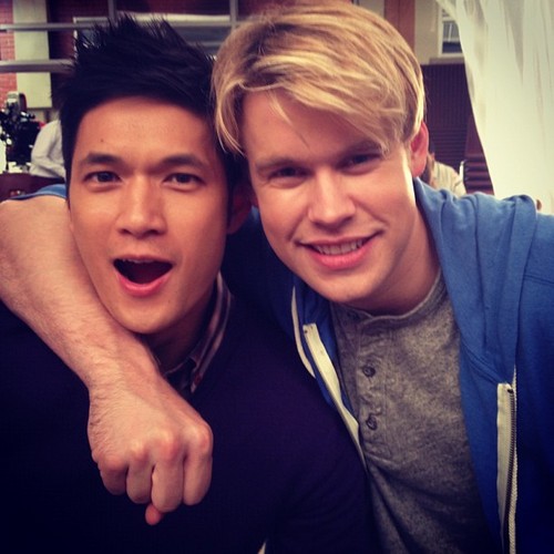  Harry and Chord on set of glee/グリー