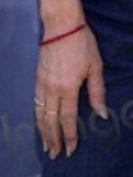  Linda's Hand