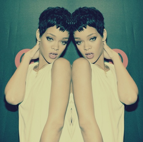  Two Sexy, Rihanna's LOL!!!!!! =O XD