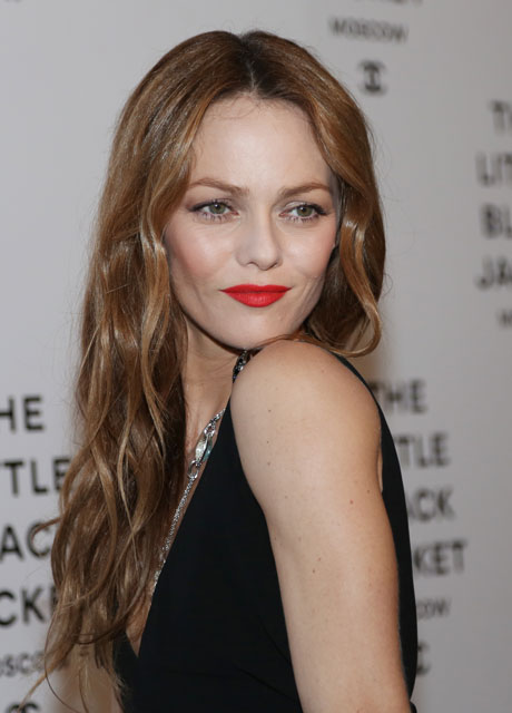 Vanessa in Moscow for Chanel. - vanessa-paradis Photo - Vanessa-in-Moscow-for-Chanel-vanessa-paradis-32516721-460-640