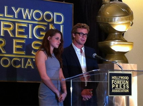  Kristen presenting at the Hollywood Foreign Press Association {01/11/12}.