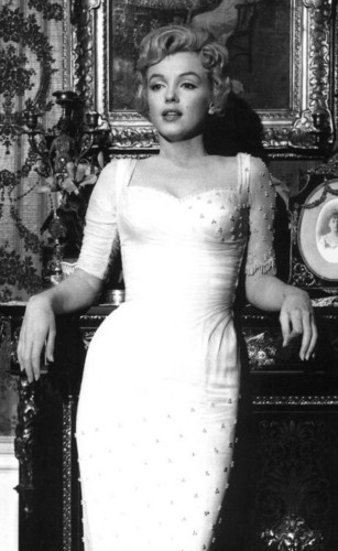 Marilyn as Elsie Marina