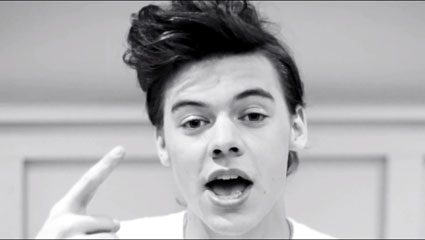  OMG!!Harry with quiff again