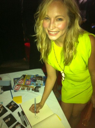  Candice attends TV Guide Magazine's Hot তালিকা Party - Inside {12/11/12}.