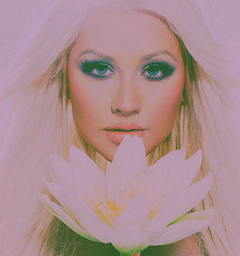 Christina Aguilera (Lotus)