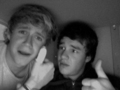 Niall Hurts his Finger. - one-direction photo