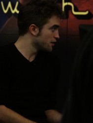  Rob on Live w/ Kelly and Michael