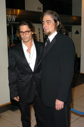  Johnny Depp during 2004 BAFTA Awards - Inside Arrivals at The Odeon Leicester Square in London, Unit